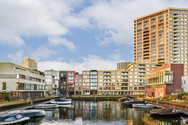 Woning te huur: Solitudolaan, Weespertrekvaart Amsterdam