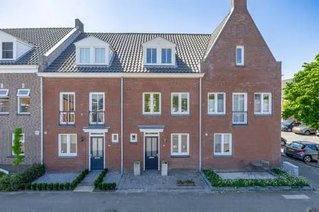 Tussenwoning te koop: Sommelsdijkse Haven 8, Sommelsdijk westplaat Sommelsdijk