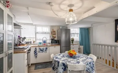 Tussenwoning te koop: Sommelsdijksestraat 12, Eilandenbuurt Schiedam