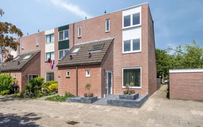 Corner house for sale: Sonderholm 14, Hoofddorp Bornholm West Hoofddorp