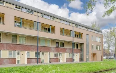 Tussenwoning te koop: Sonja Heniepad 11, Banne-Zuidoost Amsterdam