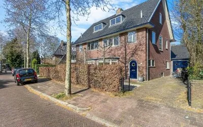 Twee-onder-één-kap te huur: Sophialaan 14, Soestdijk Soest