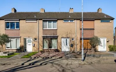 Tussenwoning te koop: Sophiestraat 26, Moesel Weert