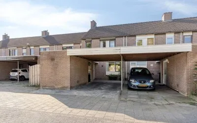 Tussenwoning te koop: Spaaihoefweg 16, Achtse Barrier-Spaaihoef Eindhoven