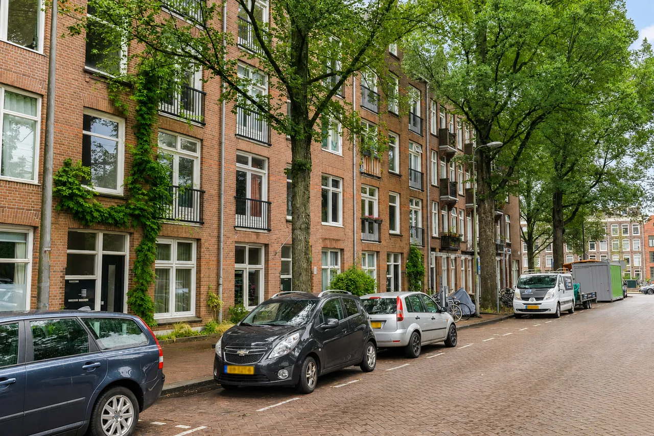 Studio te koop: Spaarndammerstraat 8F, Amsterdam