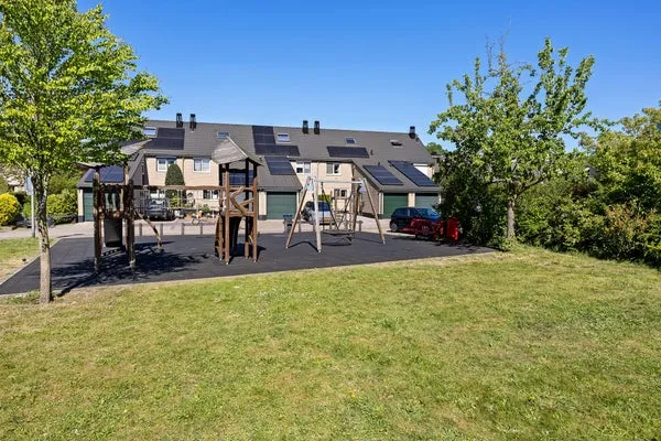 Terraced house for sale: Spaarne 4, Huizermaat Noord Huizen