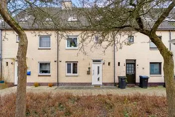 Tussenwoning te koop: Spaarnestraat 10, Waterwijk Midden Almere