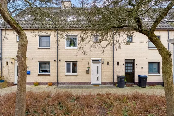 Tussenwoning te koop: Spaarnestraat 10, Waterwijk Midden Almere