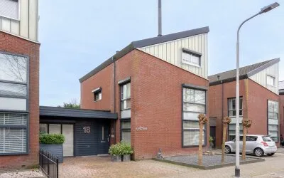 Tussenwoning te koop: Spaarnwoudelaan 18, Dalem Zuid I Tilburg