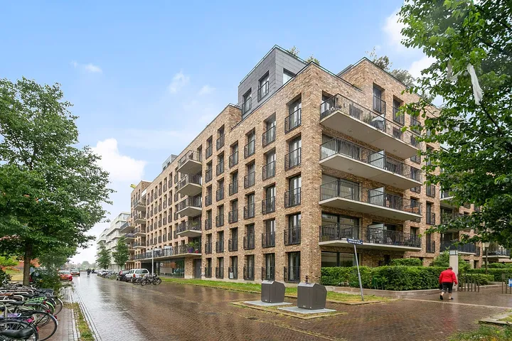 Appartement te huur: Spadinalaan 140, Amsterdam