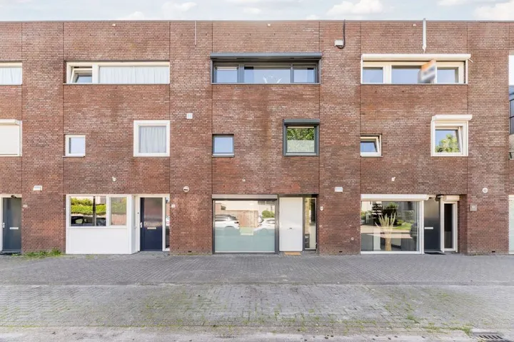 Tussenwoning te koop: Spakenburglaan 60, Dalem Zuid I Tilburg