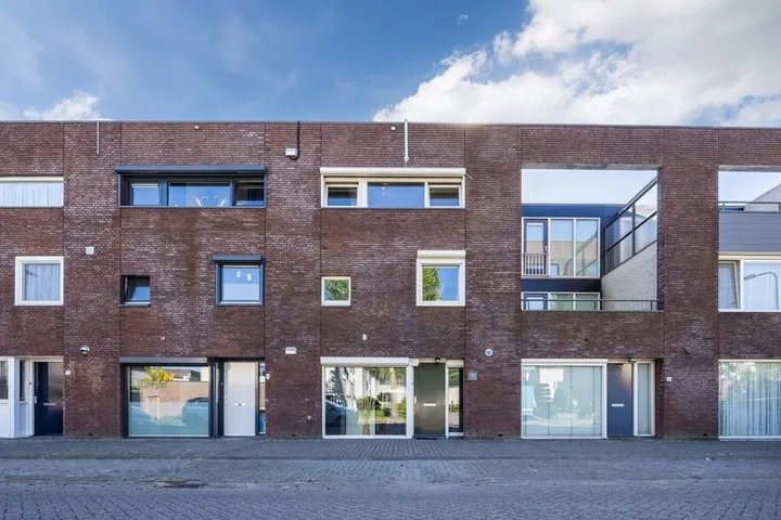 Tussenwoning te koop: Spakenburglaan 62, Dalem Zuid I Tilburg