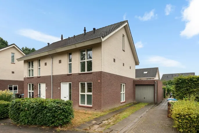 Corner house for sale: Spalterven 40, Oikos Enschede