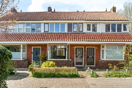 Tussenwoning te koop: Spanjaardsstraat 1B, Rengerspark Leeuwarden