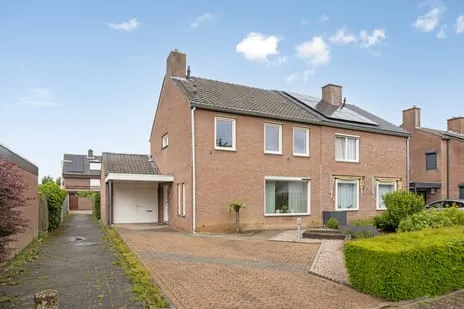 Hoekwoning te koop: Sparrenhoven 20, Amby Maastricht