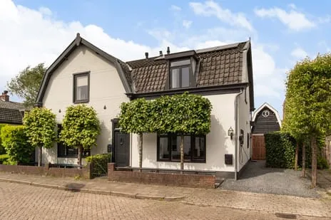 Twee-onder-één-kap te koop: Sparrenlaan 12, Oude-Oosterhei Baarn