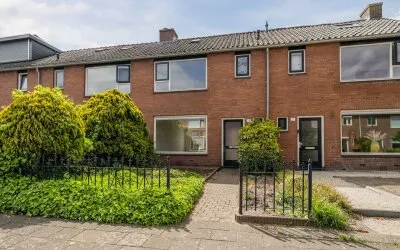 Tussenwoning te koop: Sparrenlaan 29, Paasbos-oost Nijkerk