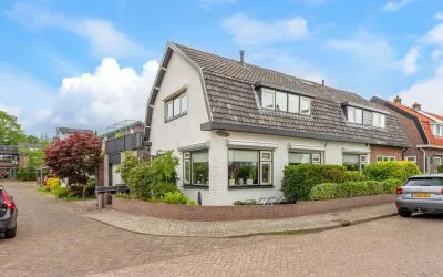 Twee-onder-één-kap te koop: Sparrenlaan 58, Oude-Oosterhei Baarn