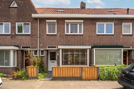 Tussenwoning te koop: Sparrenstraat 21, Bomenbuurt Midden Tilburg