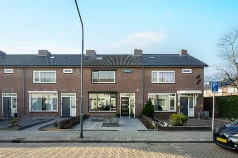 Tussenwoning te koop: Spechtstraat 4, Vogelbuurt Oosterhout (Nb)