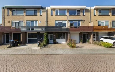 Tussenwoning te koop: Spechtstraat 5, Maassluis