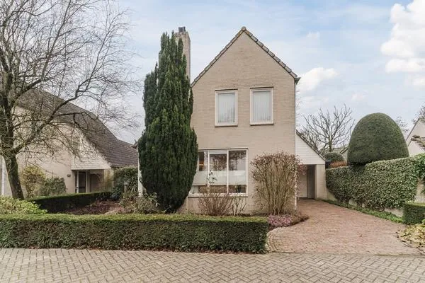Vrijstaande woning te koop: Speelhei 1, Veldhoven