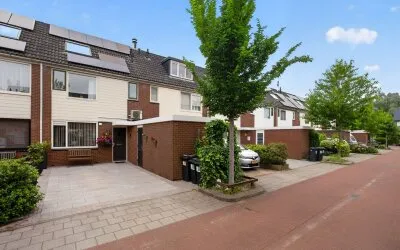 Tussenwoning te koop: Speenkruid 42, Kruidenhof Diemen