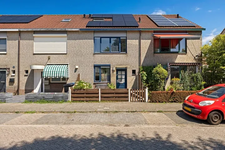 Tussenwoning te koop: Speenkruidstraat 22, Kruidenwijk Noordwest Almere