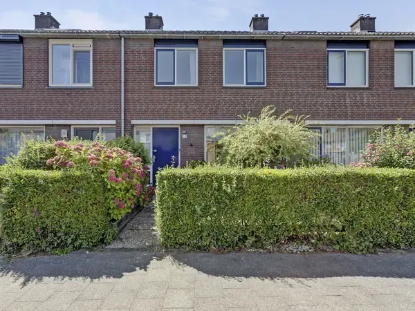 Tussenwoning te koop: Speerreep 68, Hoogvliet Rotterdam
