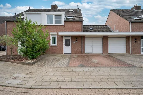 Koopwoning: Sperwerhorst 6 in Roermond - €350.000 - 132m²