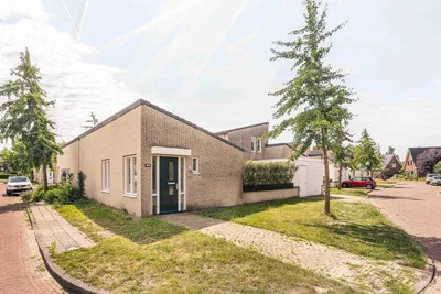 Tussenwoning te koop: Spiegellaan 12, Zuiderneg Heiloo