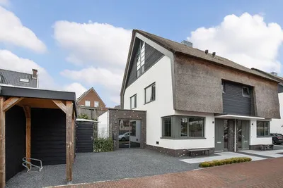 Twee-onder-één-kap te huur: Spieringhof 6, Vijfhuizen Vijfhuizen