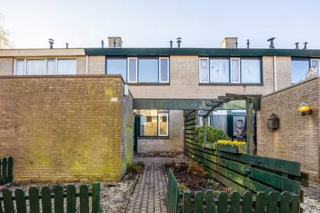 Tussenwoning te koop: Spijkenissestraat 27, Elderveld-Zuid Arnhem