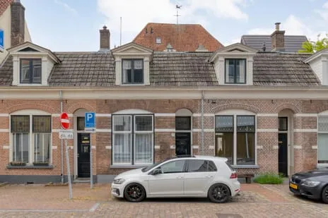 Tussenwoning te koop: Spinhuisbredehoek 7, Noordereiland Zwolle