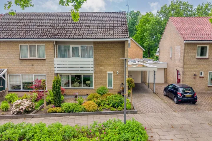 Tussenwoning te koop: Spinnersweg 58, Overdinkel kern Overdinkel
