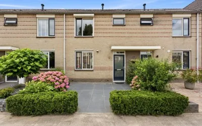 Tussenwoning te koop: Spinozastraat 16, Het Zand Ridderkerk