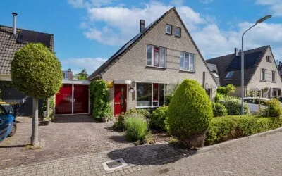 Tussenwoning te koop: Spirealaan 27, Twuyverhoek en Oostwal Sint Pancras
