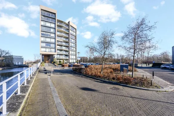 Woning te huur: Spitsbergen, Almere