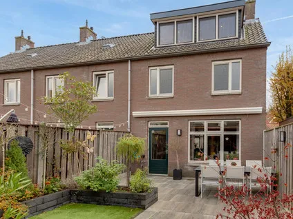 Hoekwoning te koop: Spoelsterstraat 24, Tuindorp-Zuid Hengelo