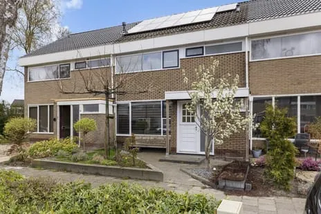 Tussenwoning te koop: Spoetnikstraat 16, Oude Pekela Oude Pekela