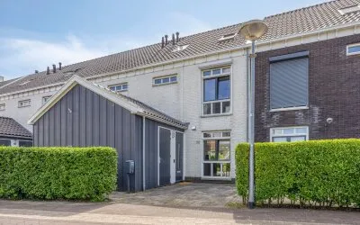 Terraced house for sale: Spoetnikstraat 26, De Haal en De Heul en Noordeinde Oostzaan