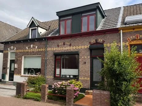 Terraced house for sale: Spoordijkstraat 10, De Hoven Zutphen