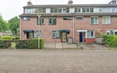 Tussenwoning te koop: Spoorhaag 4, Hagen Houten