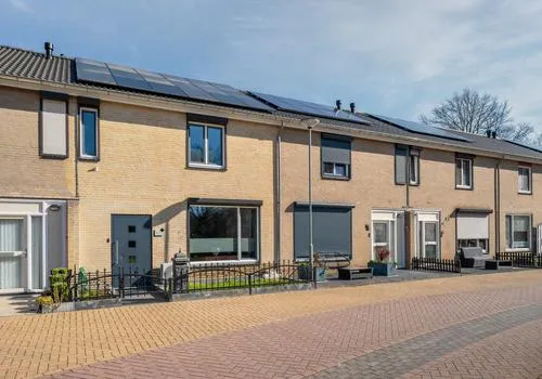 Tussenwoning te koop: Spoorkamp 73, Reuver