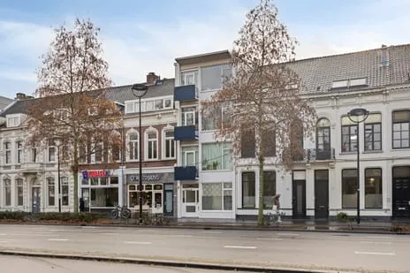 Studio te koop: Spoorlaan 320-08, Binnenstad Oost Tilburg