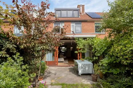 Tussenwoning te koop: Spoorlaan 82, Noorderkwartier Leiden