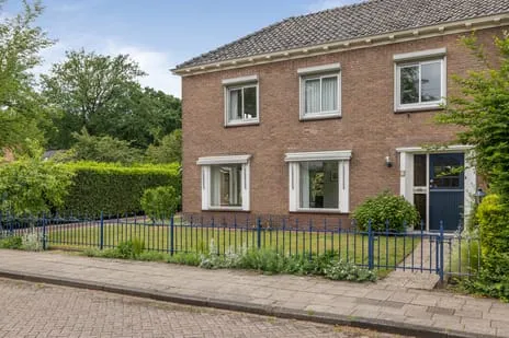Semi-detached for sale: Spoorstraat 3, Emmen-Centrum Emmen