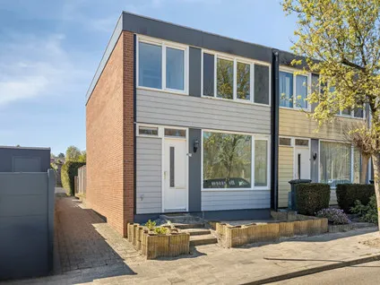 Hoekwoning te koop: Spoorstraat 3, Eygelshoven-Kom Eygelshoven