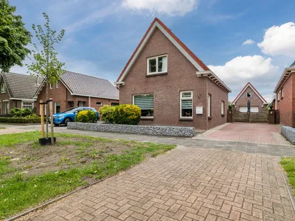 Vrijstaande woning te koop: Spoorstraat 52, Parkwijk Stadskanaal