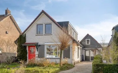 Vrijstaande woning te koop: Spoorstraat 9, Stationswijk en Industrieweg Olst